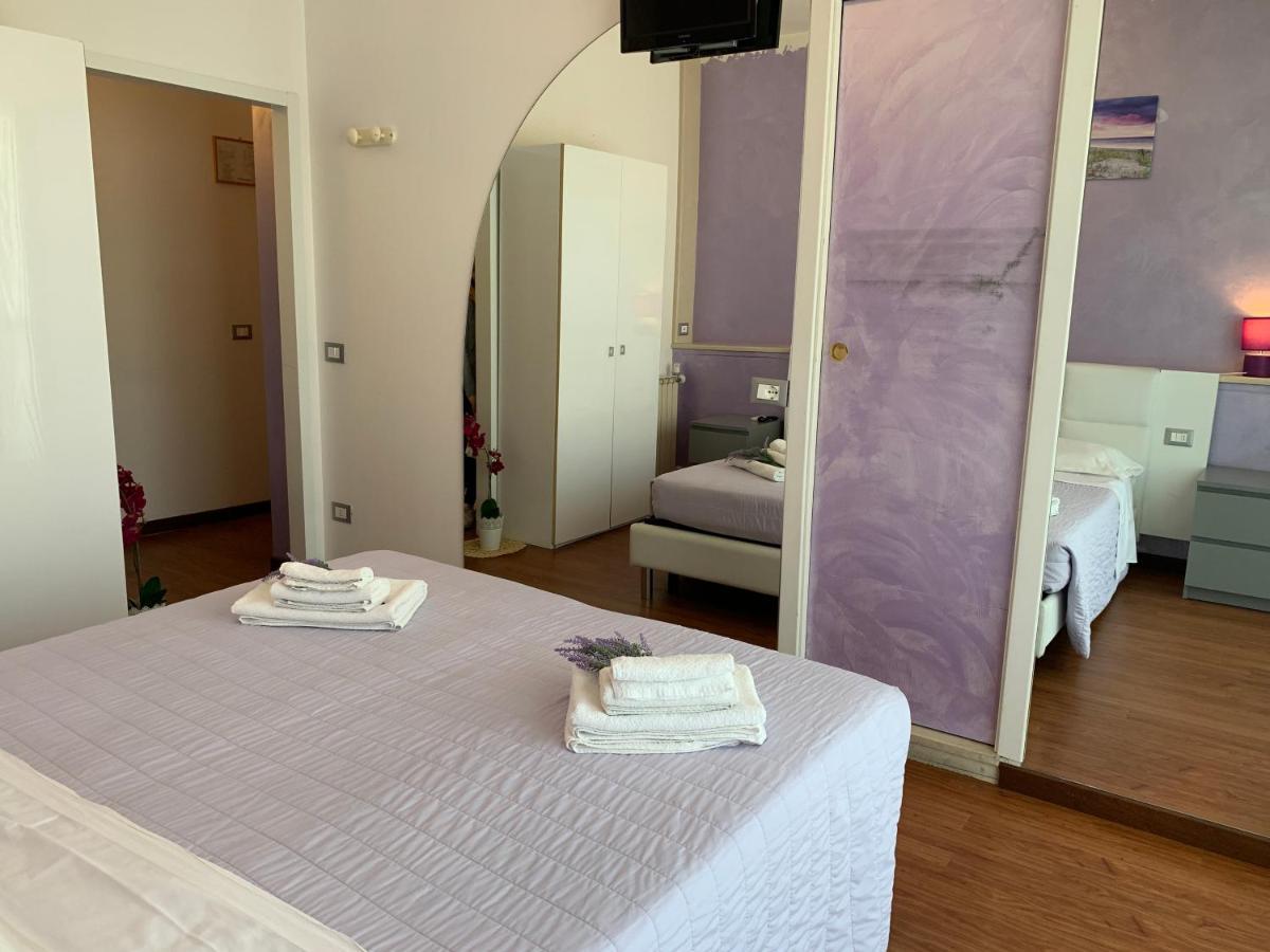 Hotel Palma Benessere Римини Екстериор снимка